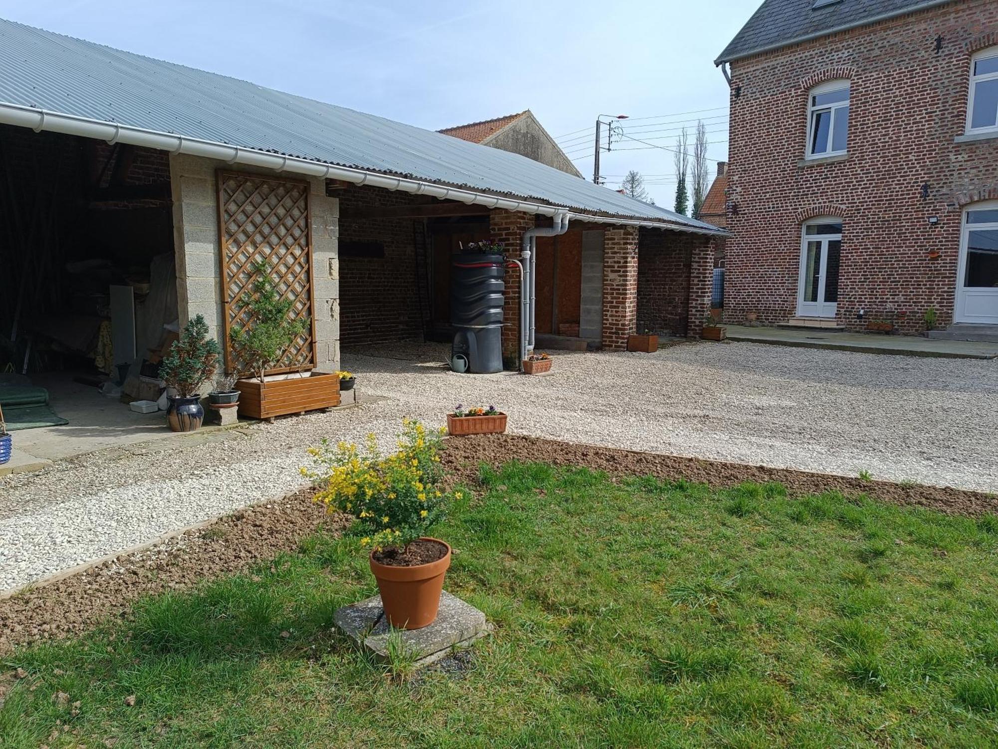Bed and Breakfast Au Coeur De L'Enclave Moeuvres Exterior foto